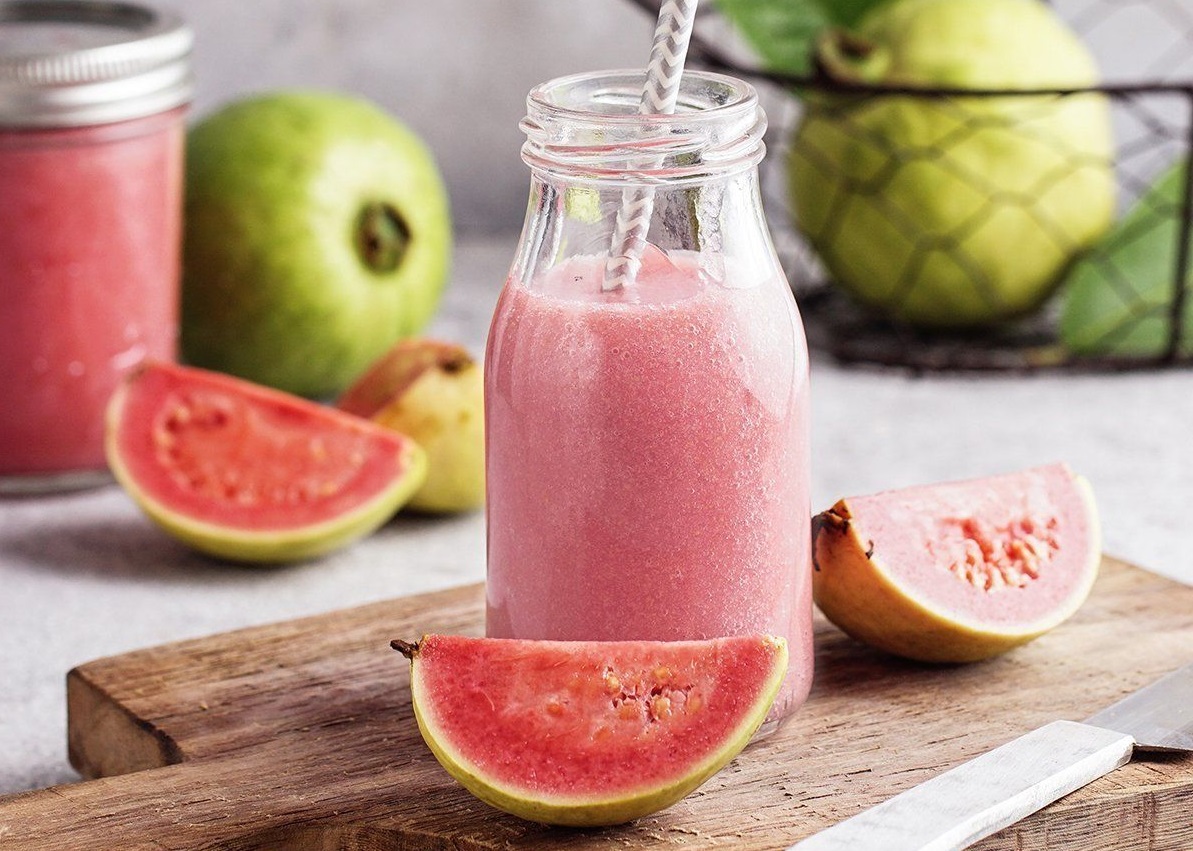 Sinh tố ổi là một trong những thức uống sảng khoái trong những ngày hè nóng nực Sinh tố ổi là một trong những thức uống sảng khoái trong những ngày hè nóng nực